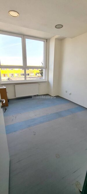 Dobré reality na prenájom klimatizovaný priestor 32,8 a 49,9 m2 — foto 17