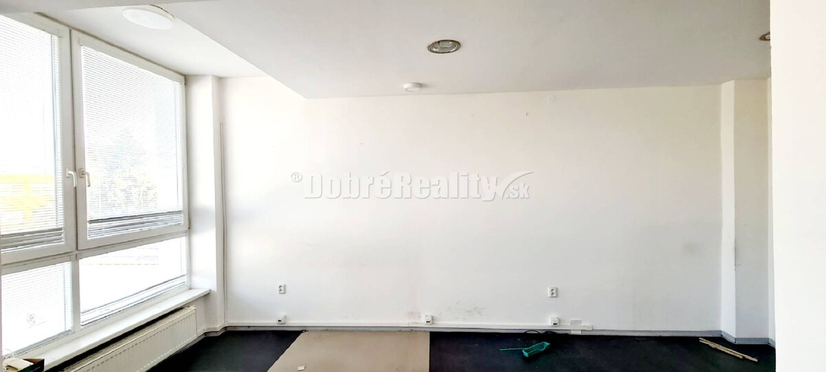 Dobré reality-na prenájom priestory 48,4 m2 a 30,90m2+ kúpelňa s wc, p — foto 12