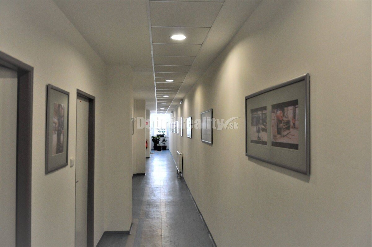 Dobré reality - kancelárie na prenájom 17m2 — foto 2