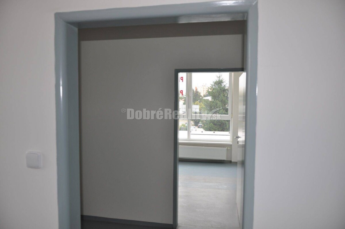 Dobré reality - kancelárie na prenájom 17m2 — foto 5