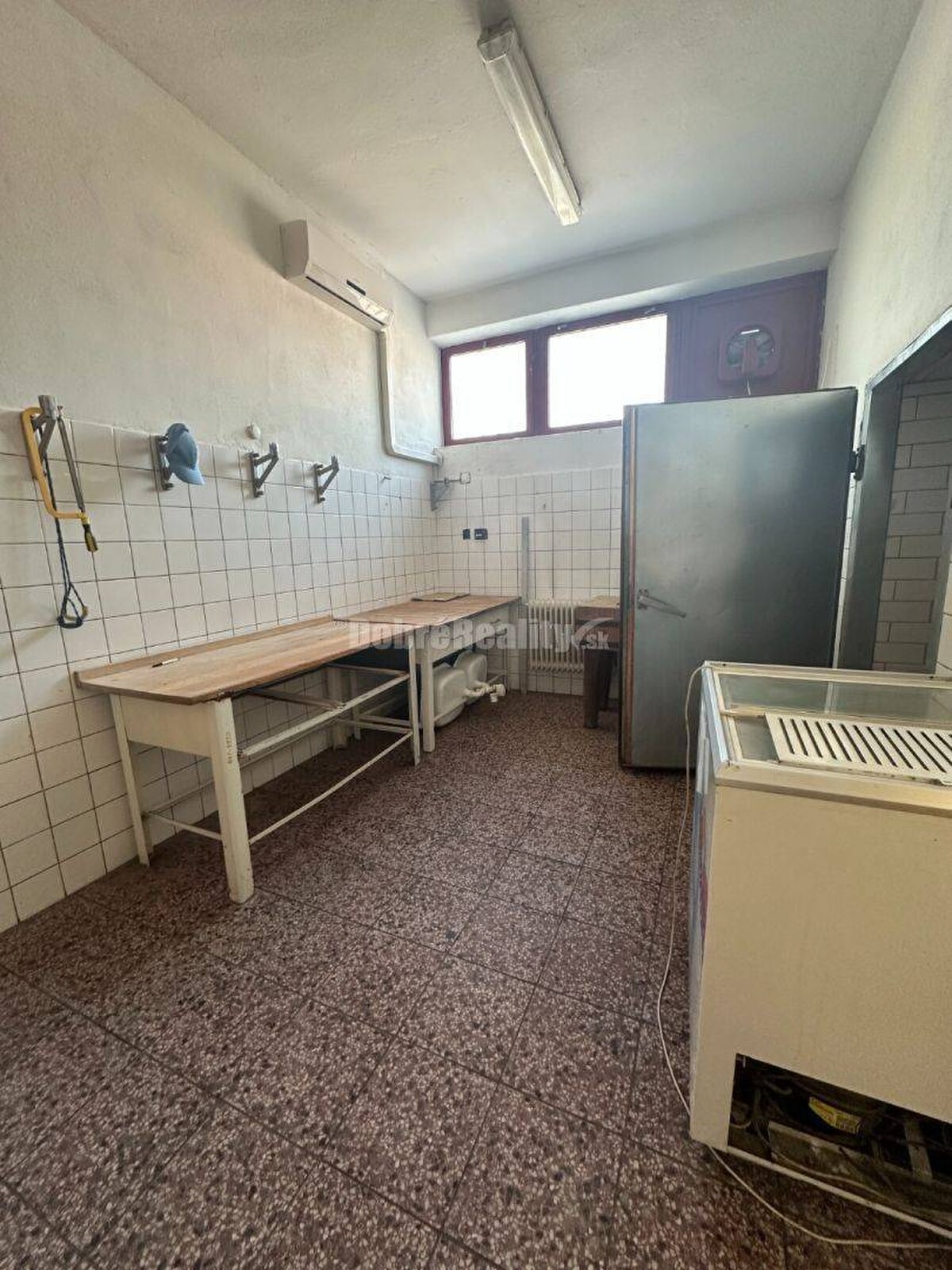 Dobré reality - Polyfunkčný objekt na predaj — foto 12