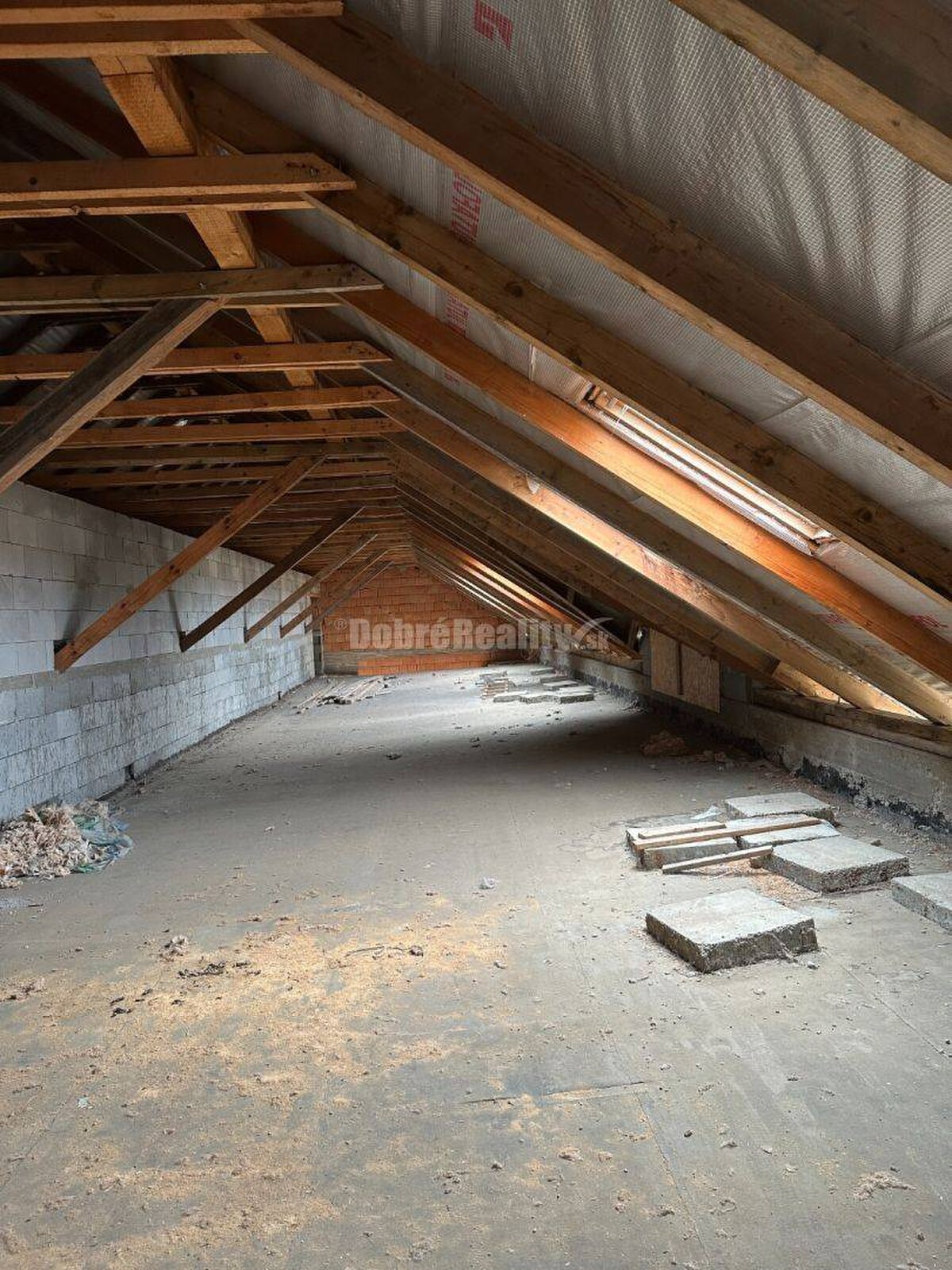 Dobré reality - Polyfunkčný objekt na predaj — foto 20