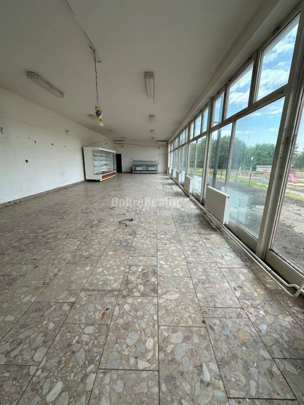 Dobré reality - Polyfunkčný objekt na predaj — foto 3
