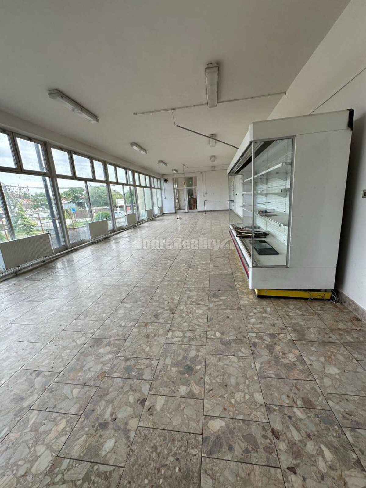 Dobré reality - Polyfunkčný objekt na predaj — foto 7