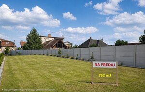 Stavebný pozemok 752m2 v tichej štvrti Tešedíkovo — foto 1