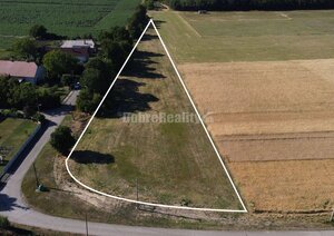 EXKLUZÍVNE U NÁS! Pozemok 8 765 m² - v obci Poľný Kesov — foto 1