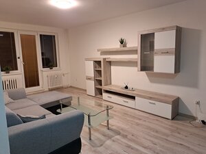 Trojizbový mezonetový byt v Trenčíne. — foto 1