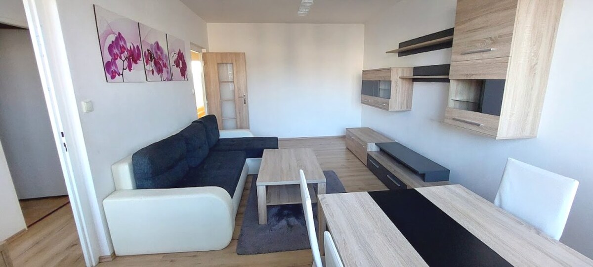 PRENÁJOM: KRÁSNY, VEĽKÝ 3 IZBOVÝ BYT S BALKÓNOM, FONČORDA — foto 2