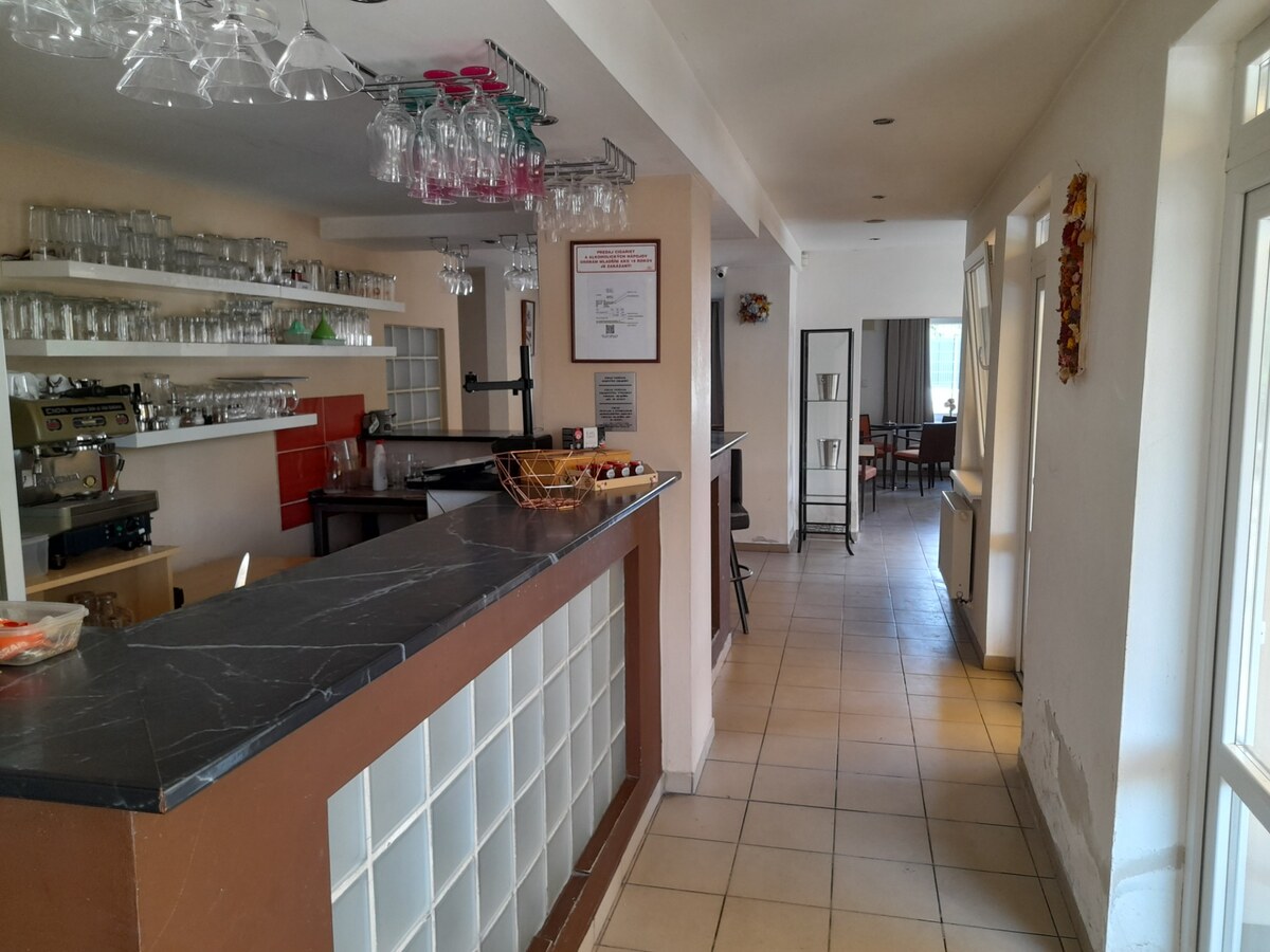 Podnikateľský priestor - kaviareň Šurany — foto 12