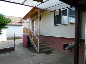 Na predaj  ihneď obývateľný 3-izbový tehlový dom v Bátorových Kosihách — foto 16