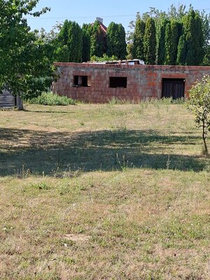 Predaj pozemku s rozostavaným rodinným domom v obci Radava ! — foto 3