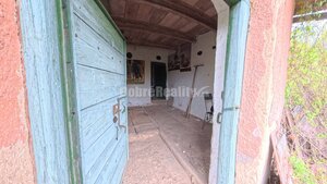 Dobré Reality ponúkajú pozemok s viničným domčekom — foto 3