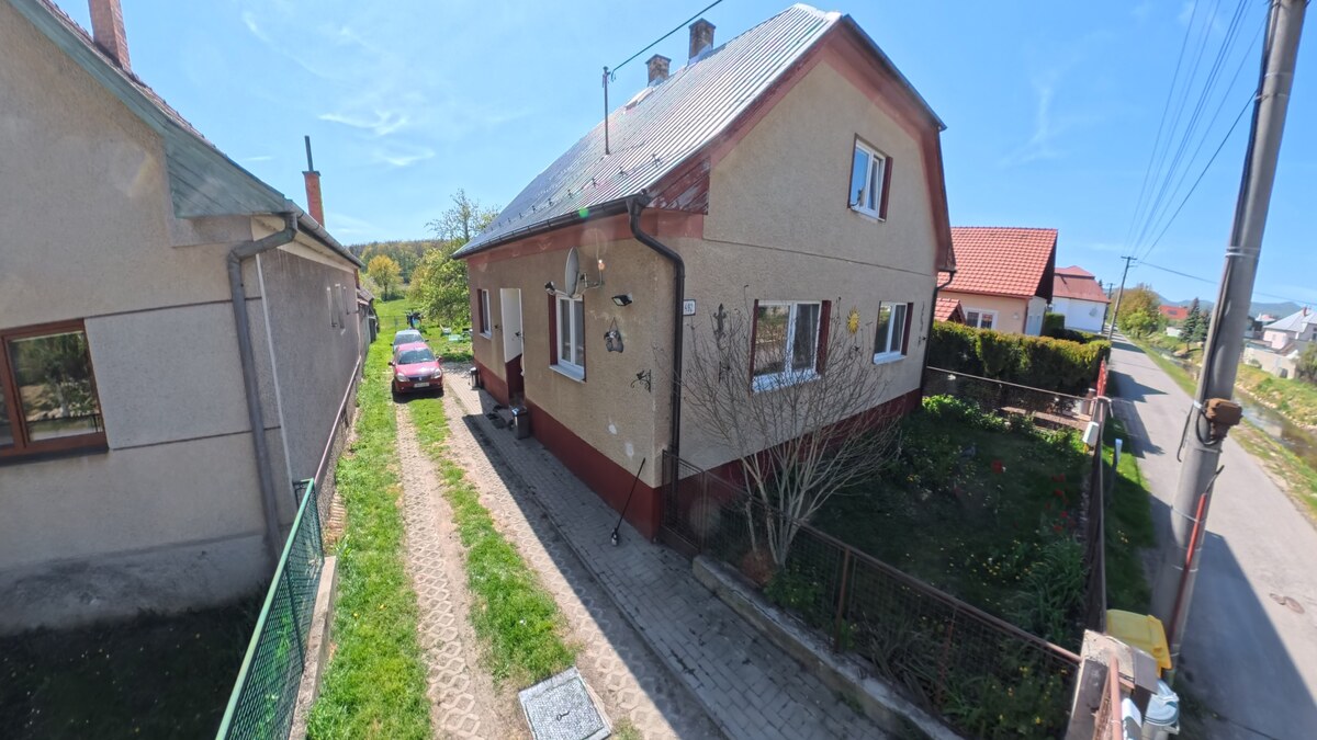 Dobré Reality ponúkajú dom v obci Svinná — foto 2