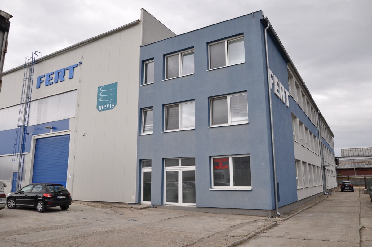 Priemyselná hala 2 500 m²  SKLADOVANIE, VÝROBA, LOGISTIKA — foto 12