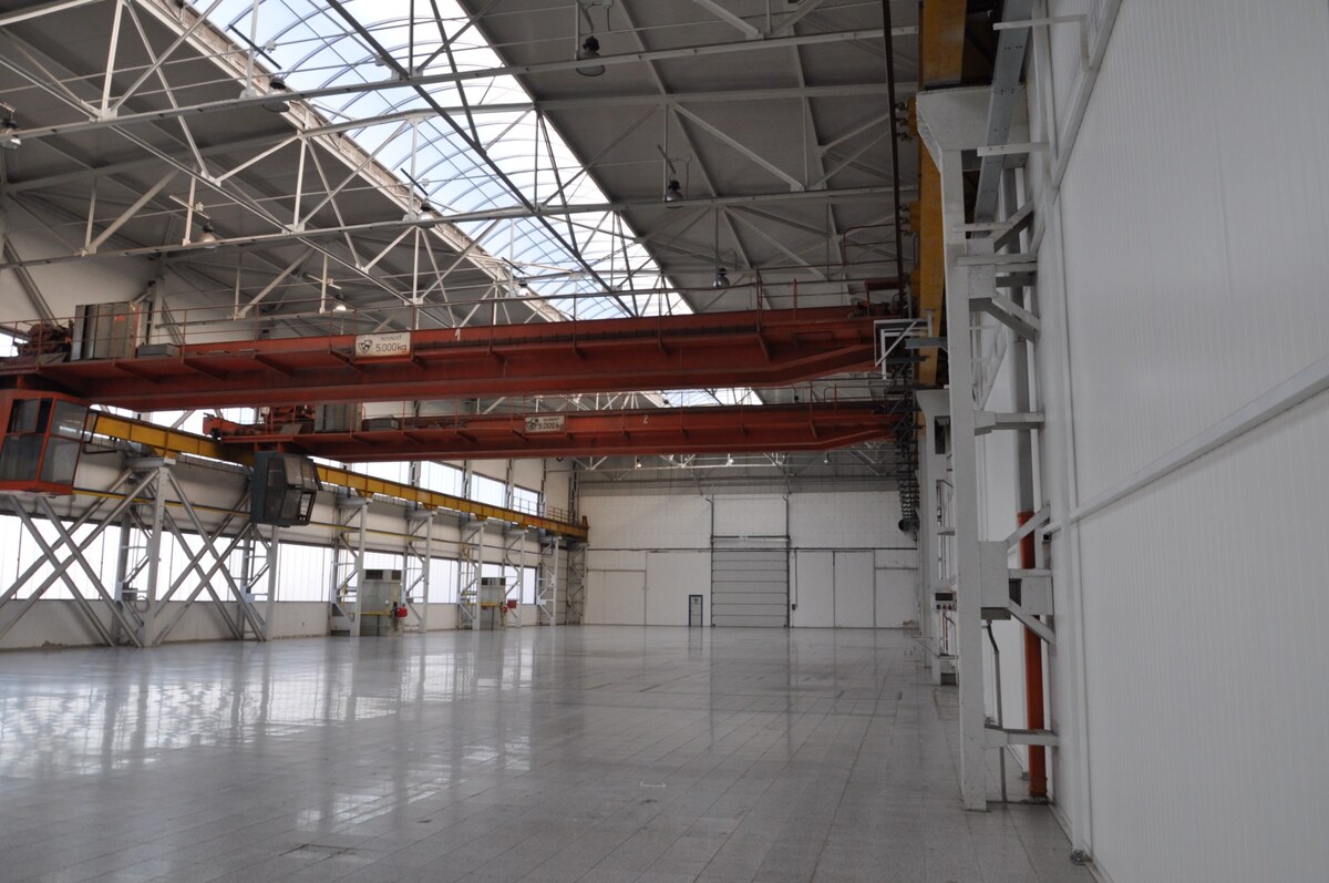 Priemyselná hala 2 500 m²  SKLADOVANIE, VÝROBA, LOGISTIKA — foto 4