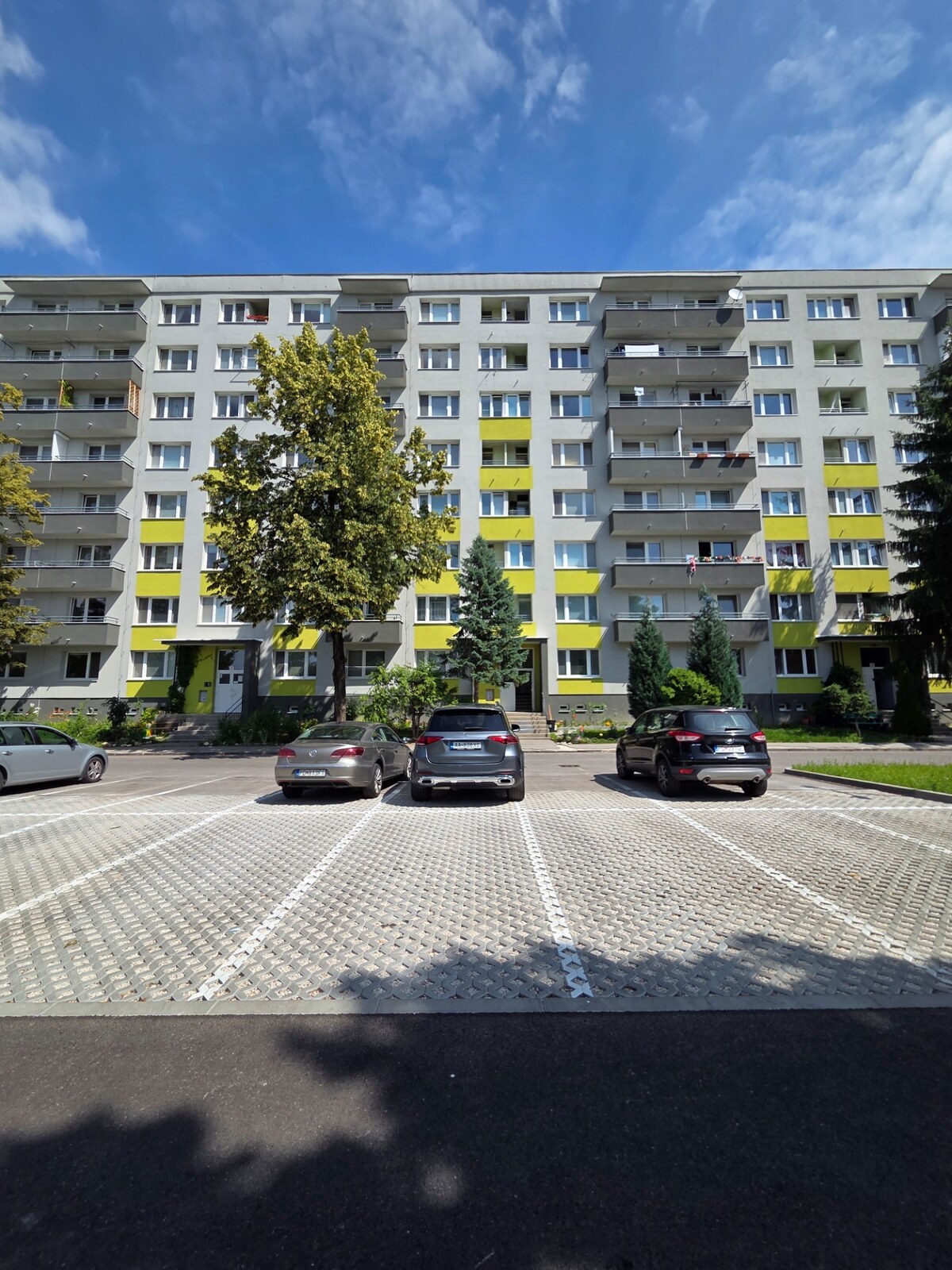 REZERVOVANÝ  3-izbový byt vo vyhľadávanej lokalite. v Prievidzi