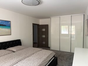 Na predaj veľký, zariadený 2 i byt v Nových Zámkoch, ul. Šafárikova ! — foto 10