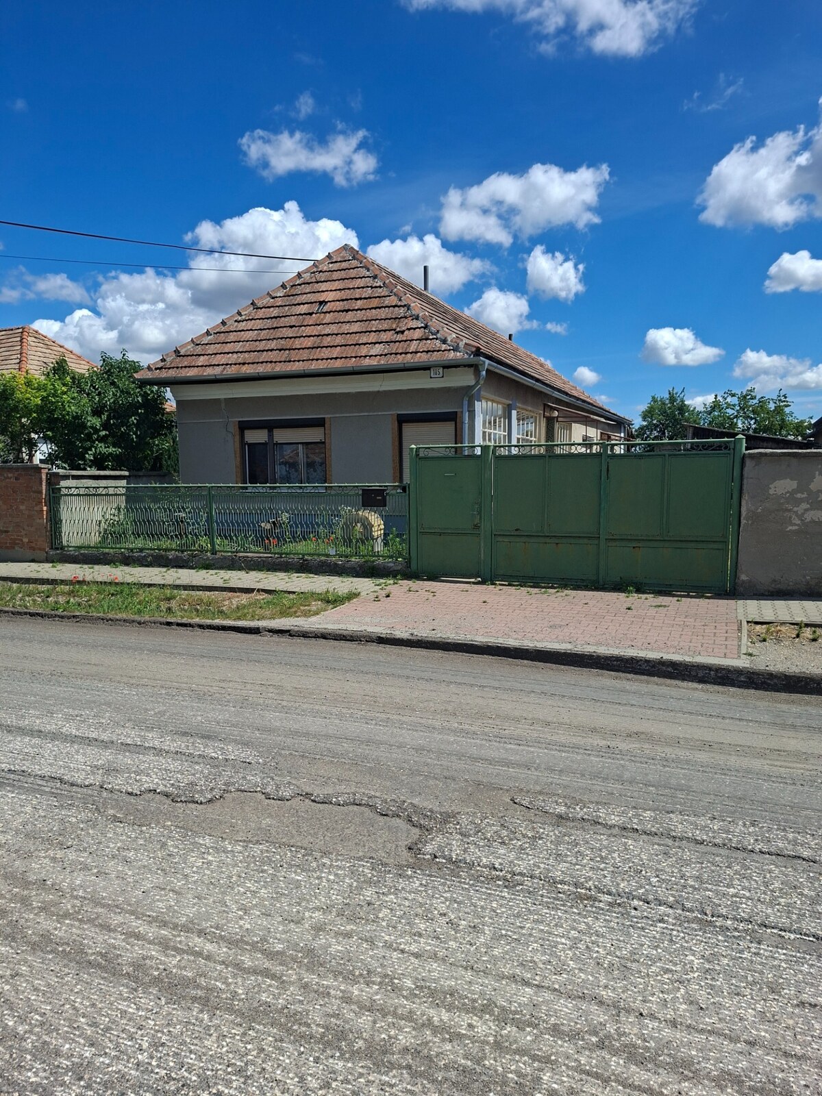 Rodinný dom na predaj v obci Bešeňov o. Nové Zámky ! — foto 2