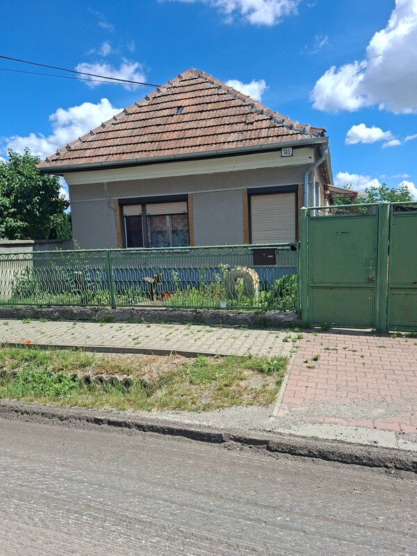 Rodinný dom na predaj v obci Bešeňov o. Nové Zámky !