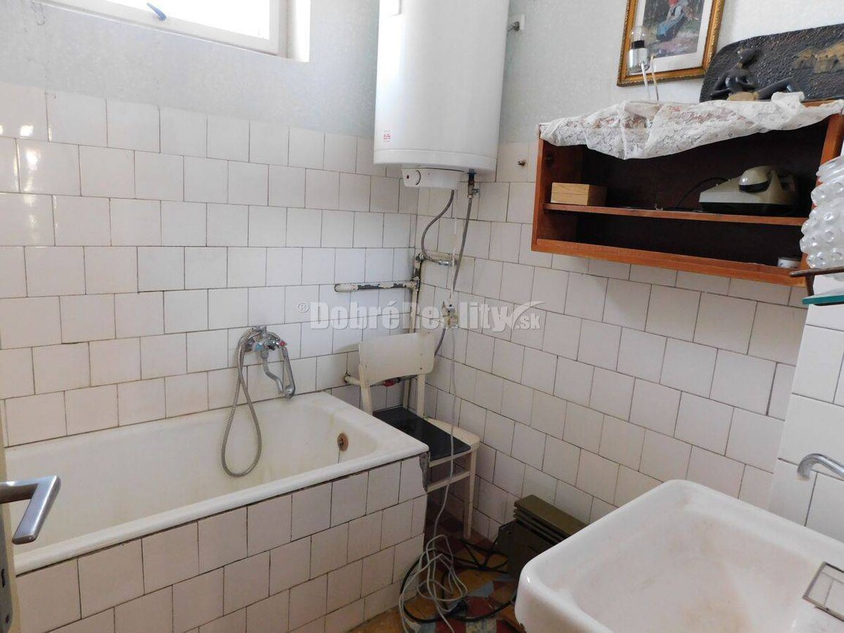Ponúkame Vám na predaj 4-izb. rodinný dom vo Dvoroch nad Žitavou . — foto 15