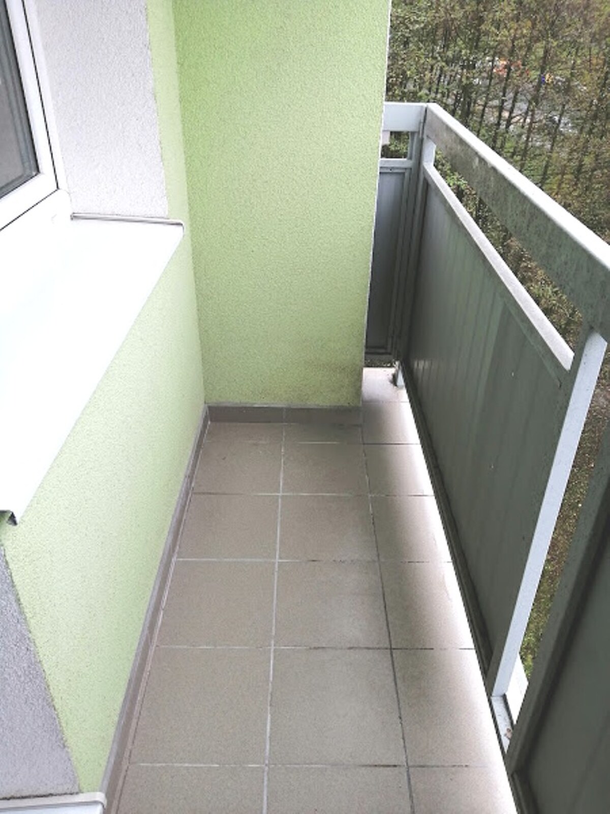 PRENÁJOM: NÁDHERNÝ, VEĽKÝ 3 IZBOVÝ BYT S LOGGIOU, SÁSOVÁ — foto 15