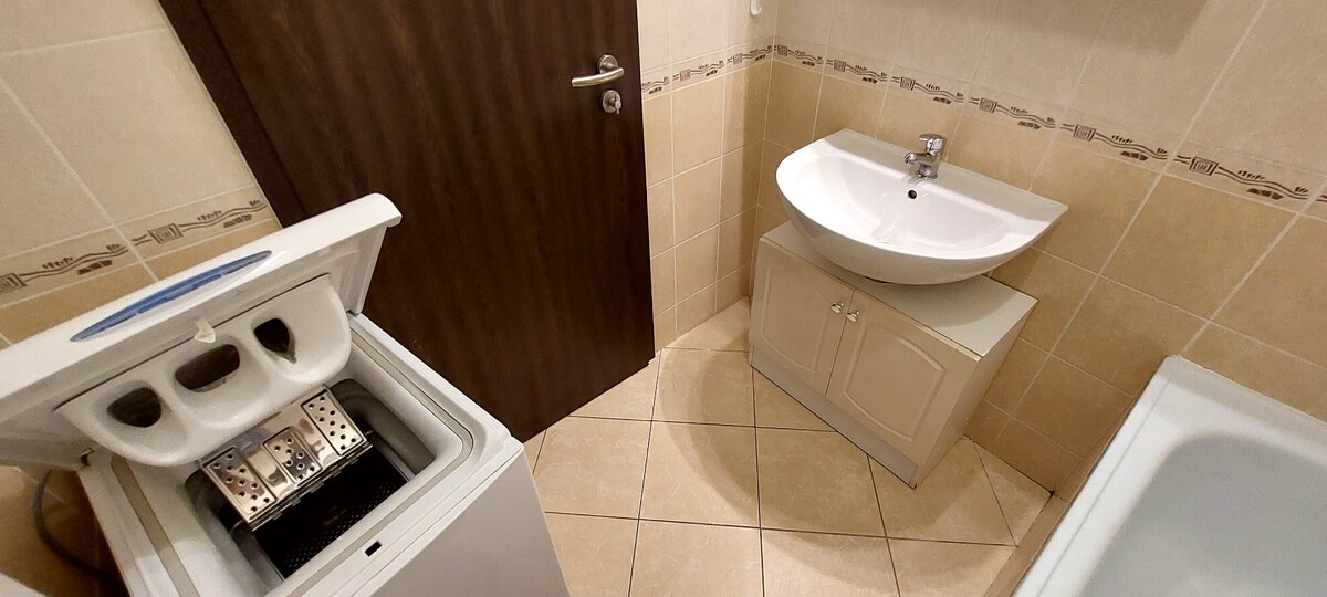 PRENÁJOM: SLNEČNÝ 3 IZBOVÝ BYT S BALKÓNOM A PARKOVANÍM, CENTRUM — foto 14