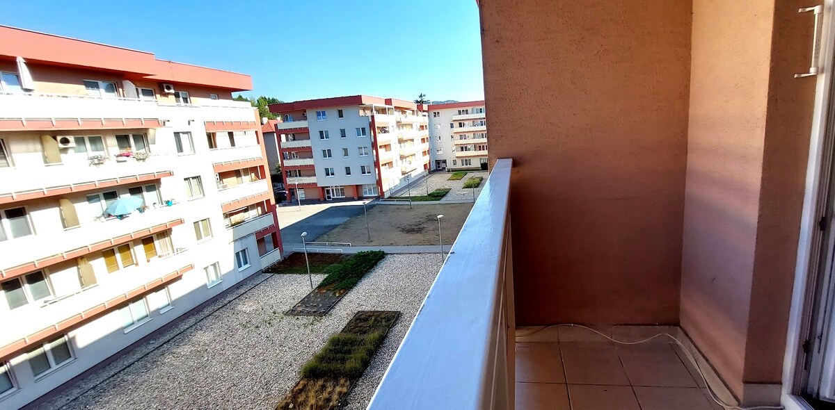 PRENÁJOM: SLNEČNÝ 3 IZBOVÝ BYT S BALKÓNOM A PARKOVANÍM, CENTRUM — foto 17