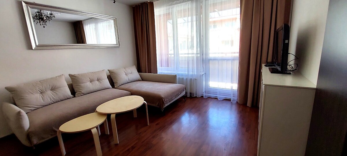 PRENÁJOM: SLNEČNÝ 3 IZBOVÝ BYT S BALKÓNOM A PARKOVANÍM, CENTRUM — foto 4