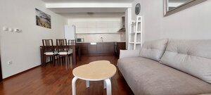 PRENÁJOM: SLNEČNÝ 3 IZBOVÝ BYT S BALKÓNOM A PARKOVANÍM, CENTRUM — foto 2
