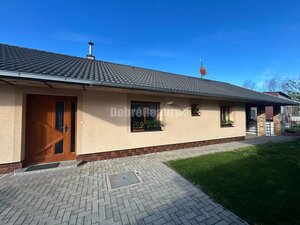 Zariadený 4-izbový rodinný dom s letnou kuchyňou, terasou a pivnicou! — foto 9