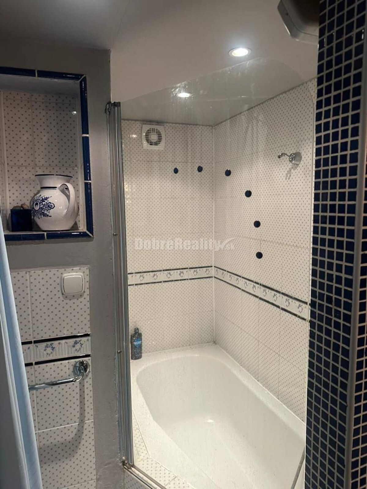 Pôvabný domček s očarujúcou záhradou na PREDAJ — foto 11