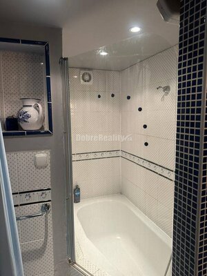 Pôvabný domček s očarujúcou záhradou na PREDAJ — foto 11