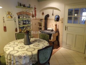 Pôvabný domček s očarujúcou záhradou na PREDAJ — foto 8