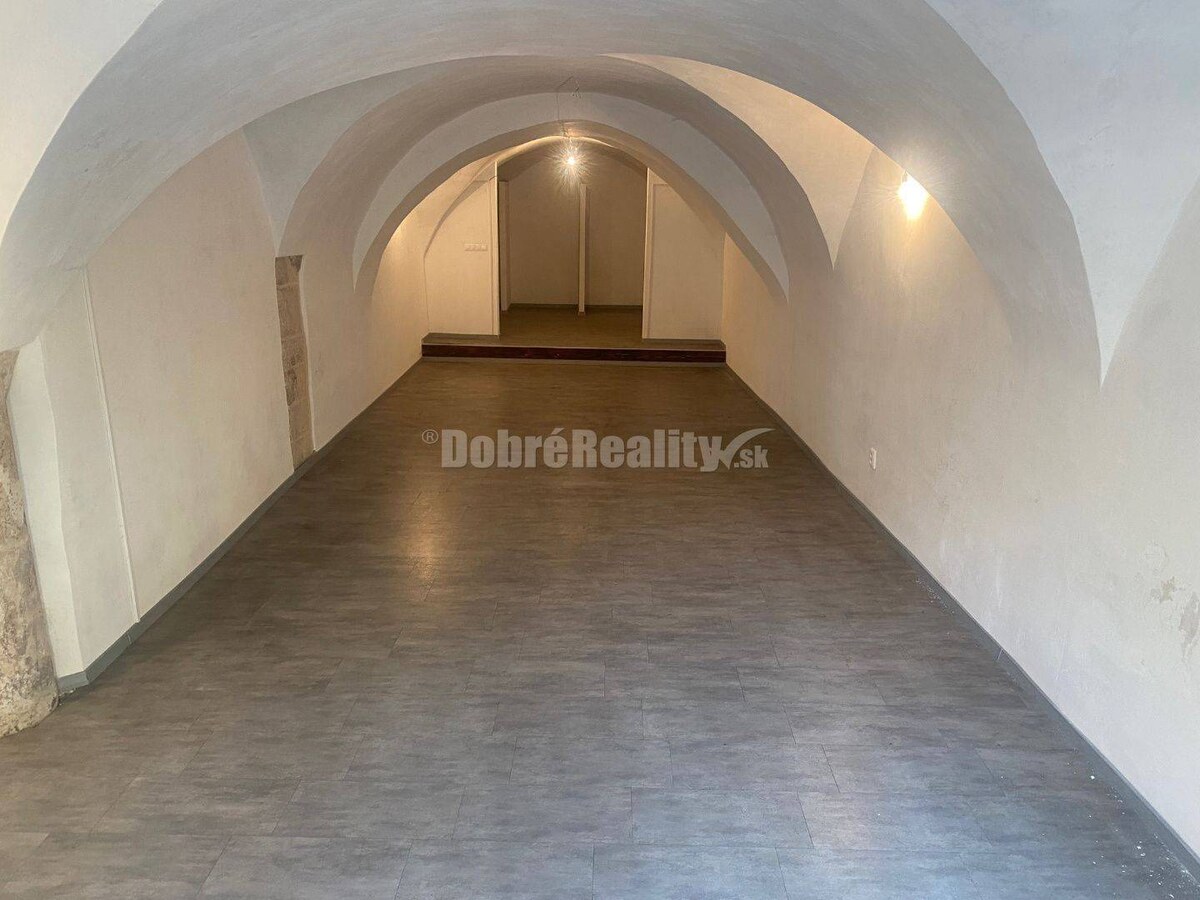 PREDAJ - investičná príležitosť - historocká budova Banská Štiavnica - — foto 8