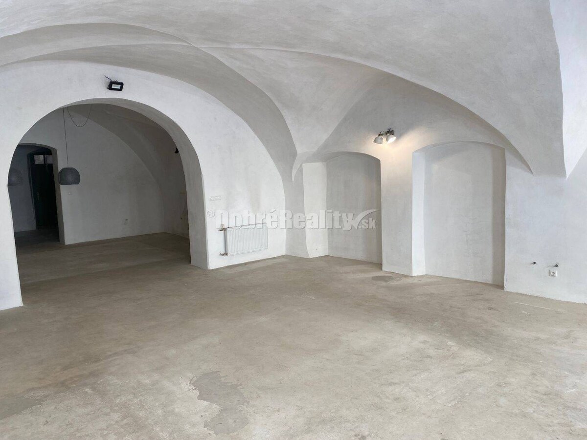 PREDAJ - investičná príležitosť - historocká budova Banská Štiavnica - — foto 9
