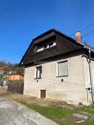 DOBRÉ REALITY -PREDAJ - Rodinný dom v obci Kremnické Bane, okres Žiar — foto 1