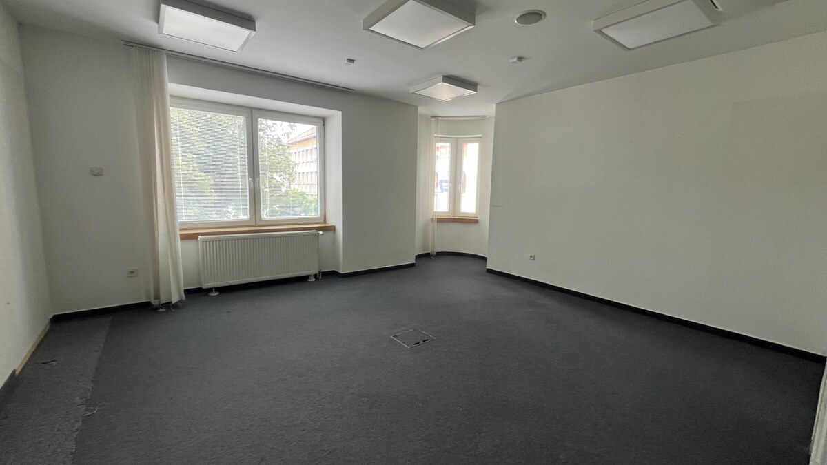 KLINIKA- medicínske priestory v centre Prievidze (200-400 m2) — foto 8