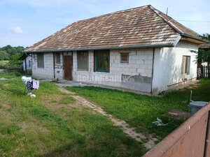 Dobré Reality ponúkajú domček v obci Čata — foto 1