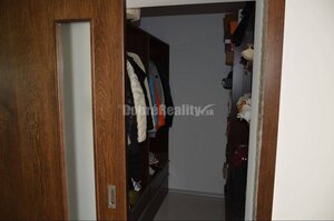 Dobré Reality ponúkajú luxusný dom s veľkým pozemkom — foto 13