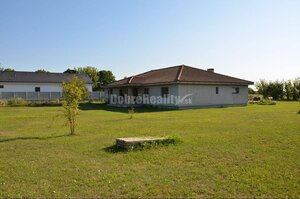 Dobré Reality ponúkajú luxusný dom s veľkým pozemkom — foto 2