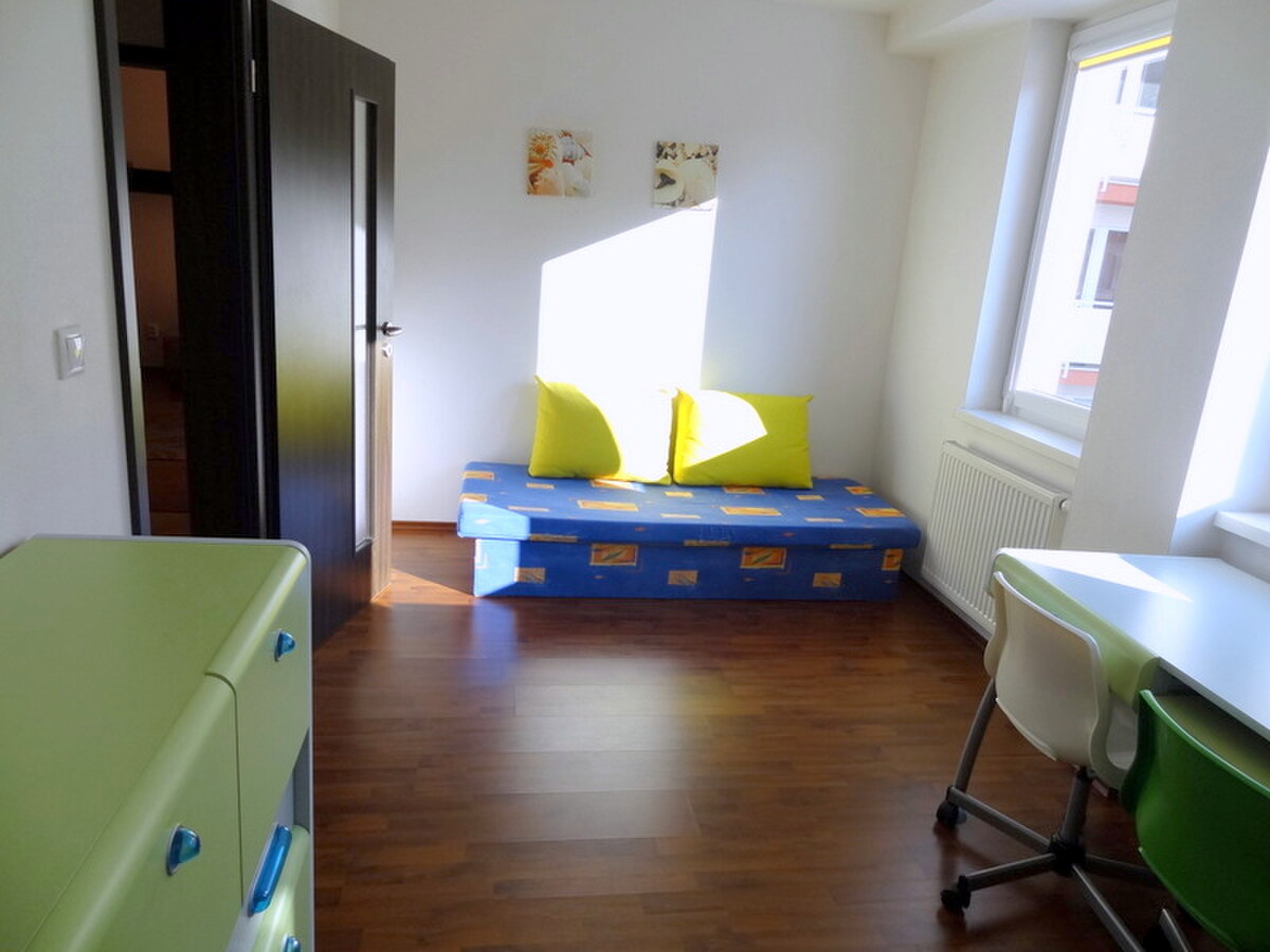 PRENÁJOM: SLNEČNÝ 3 IZBOVÝ BYT S BALKÓNOM A PARKOVANÍM, CENTRUM — foto 7