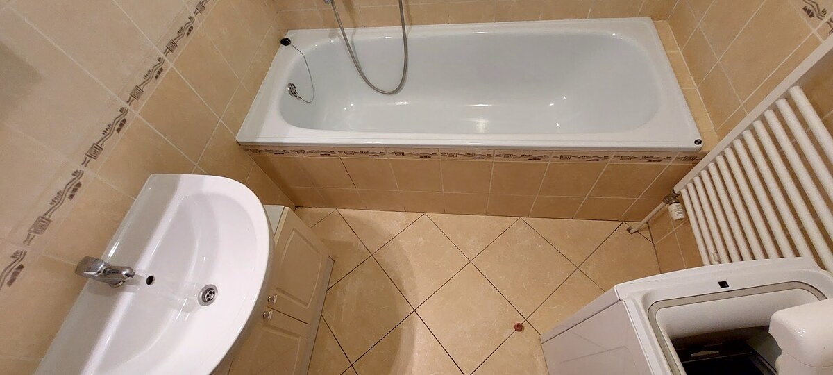PRENÁJOM: SLNEČNÝ 3 IZBOVÝ BYT S BALKÓNOM A PARKOVANÍM, CENTRUM — foto 9
