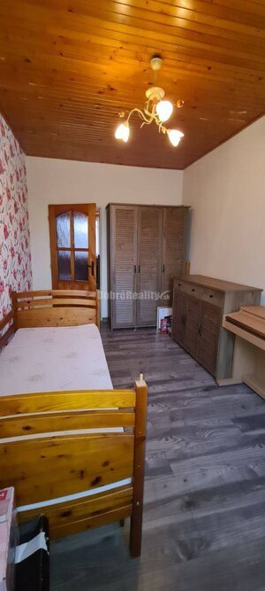 Dobré reality - znížená cena RD s veľkým pozemkom 2455 m2 v kľudnej ča — foto 17