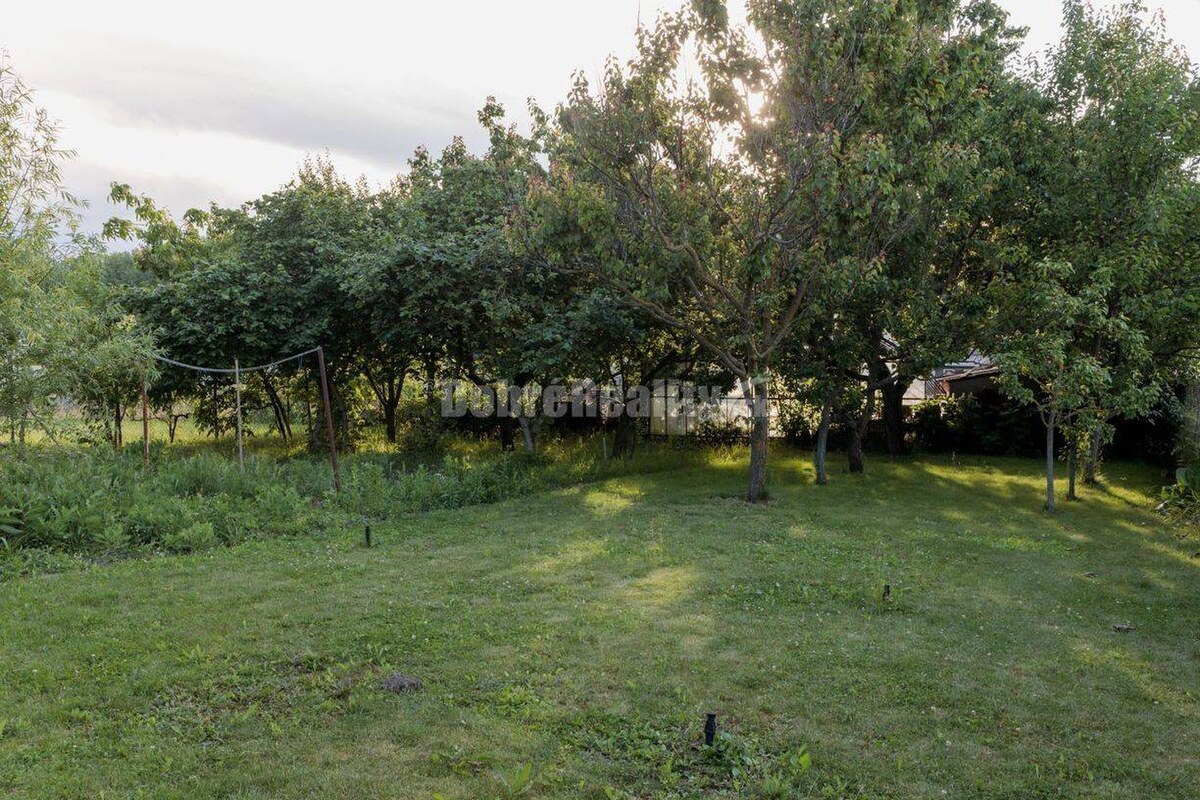 Ponúkame na predaj 2 rodinné domy na jednom pozemku v obci Dvory nad Ž — foto 18