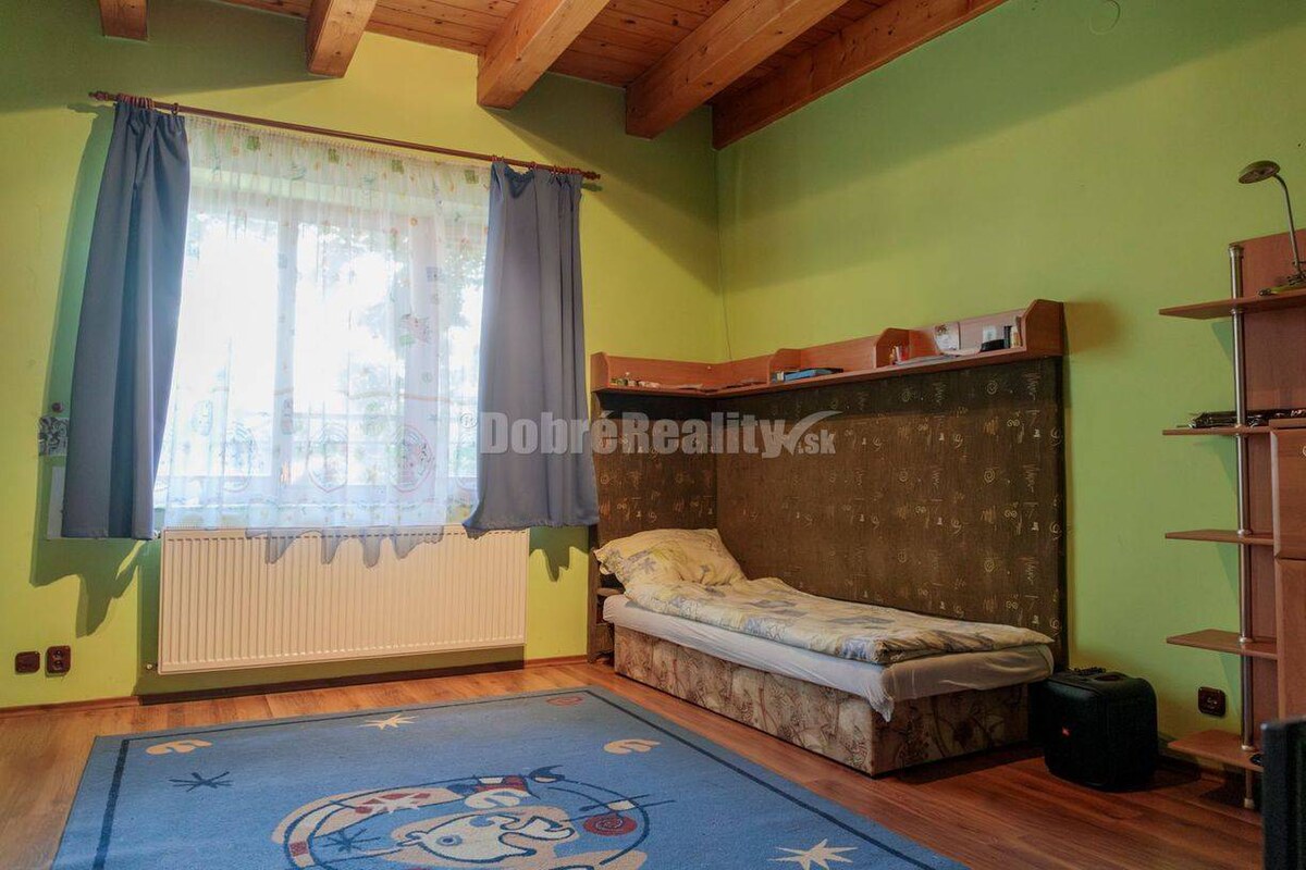 Ponúkame na predaj 2 rodinné domy na jednom pozemku v obci Dvory nad Ž — foto 7