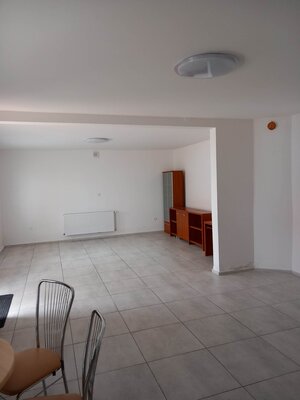 Nájomné priestory v centre Šale — foto 3