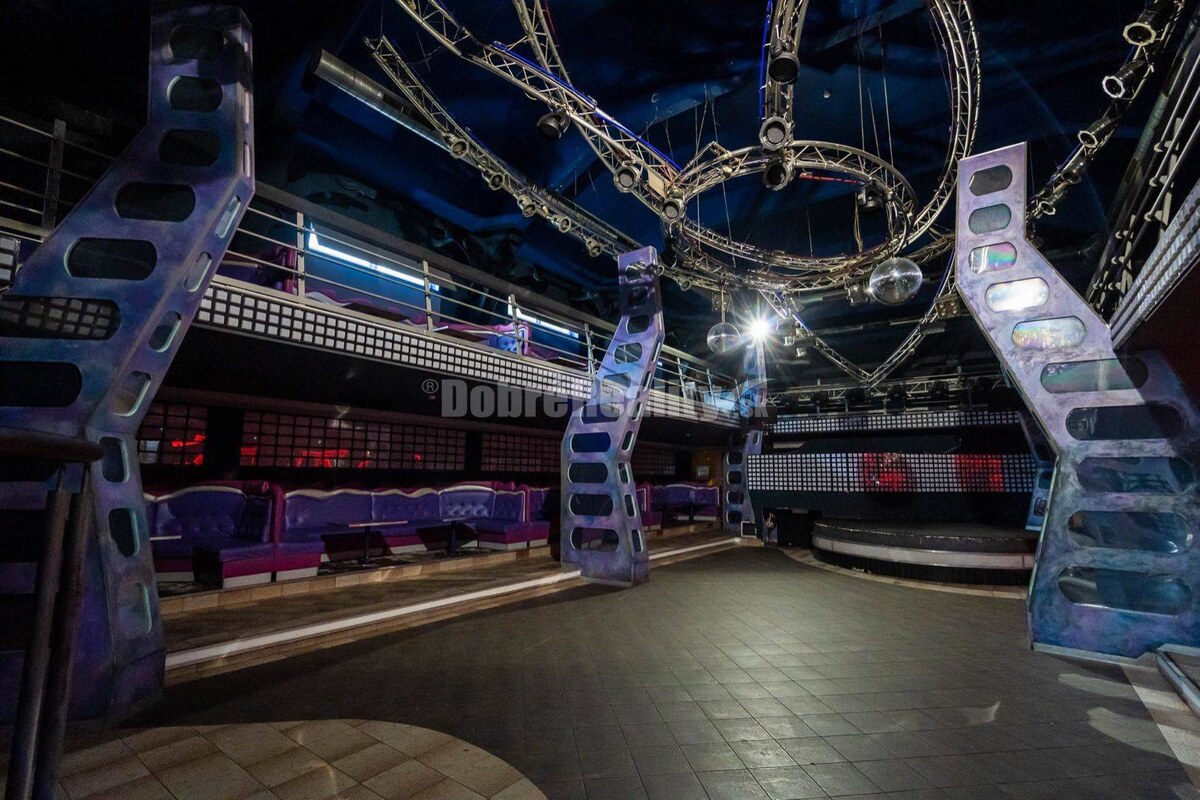 VEĽKORYSÝ MULTIFUNKČNÝ PRIESTOR S GALÉRIOU, 815 m², CENTRUM BREZNA — foto 5