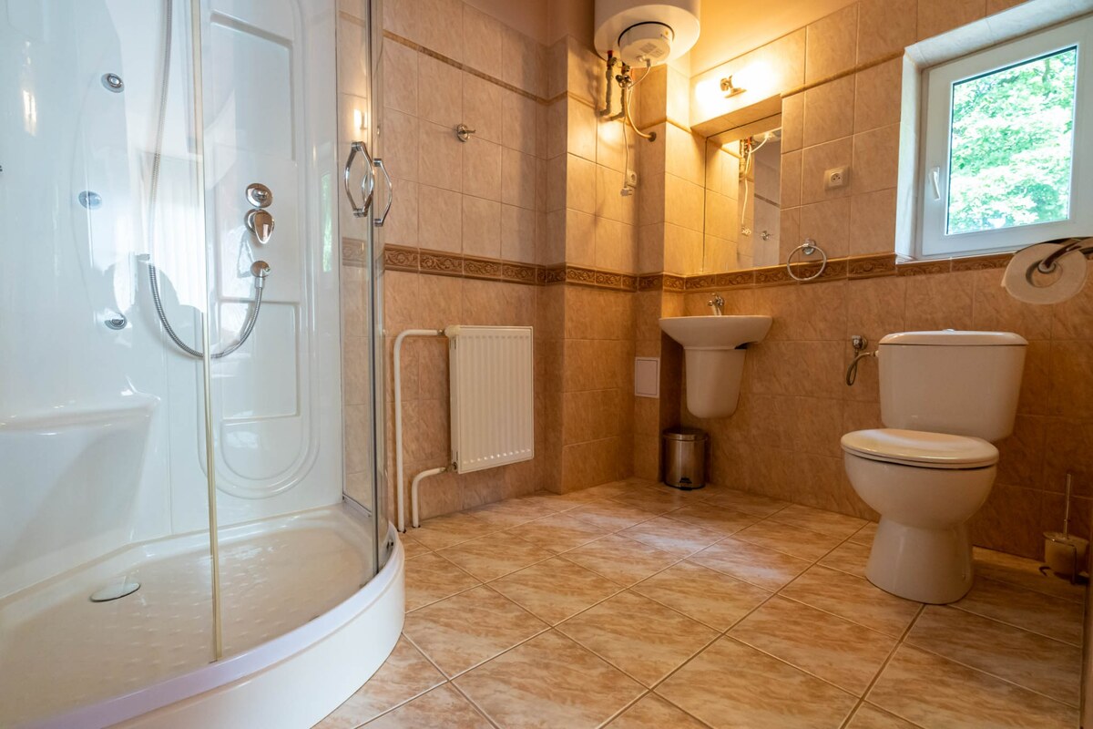 PREDAJ: Sokolovňa – komerčná budova v centre Brezna | 1 395 m² — foto 19