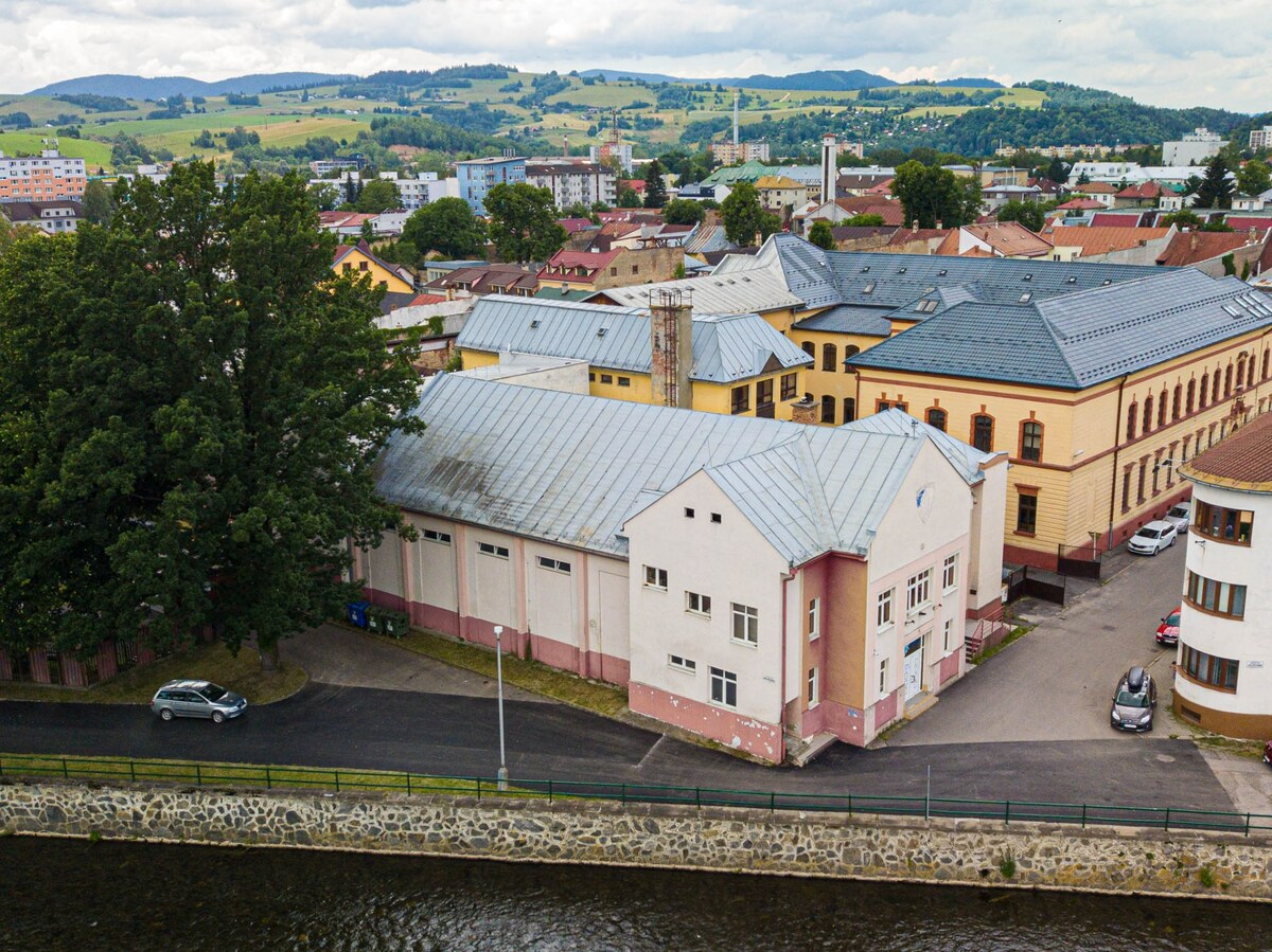 PREDAJ: Sokolovňa – komerčná budova v centre Brezna | 1 395 m² — foto 20