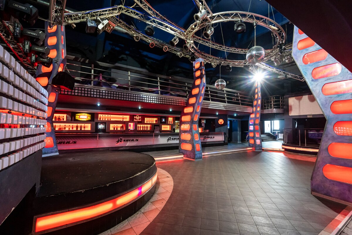 PREDAJ: Sokolovňa – komerčná budova v centre Brezna | 1 395 m² — foto 4